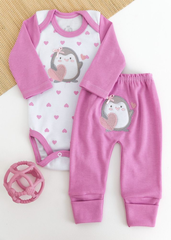 Conjunto Suedine Bebê Body e Calça Rosa Pinguim - Image 2